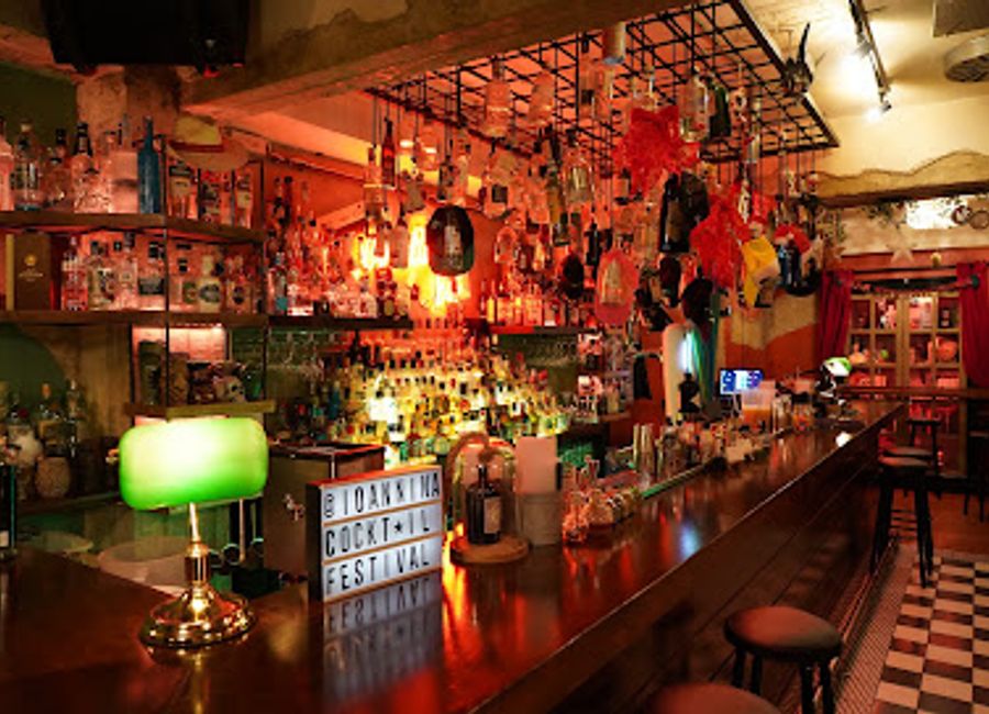 Experience Ioannina's vibrant nightlife at Spitaki Cocktail Bar, where innovative cocktails and a lively ambiance await you.