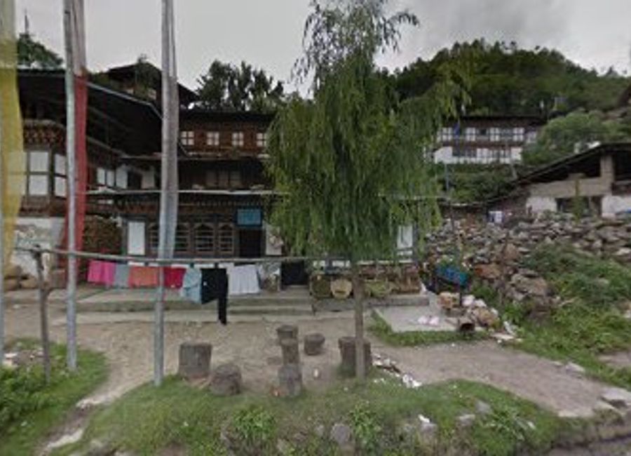 Discover the Himalayan Bar in Thinyelgang, where local culture meets breathtaking views and a vibrant social scene.