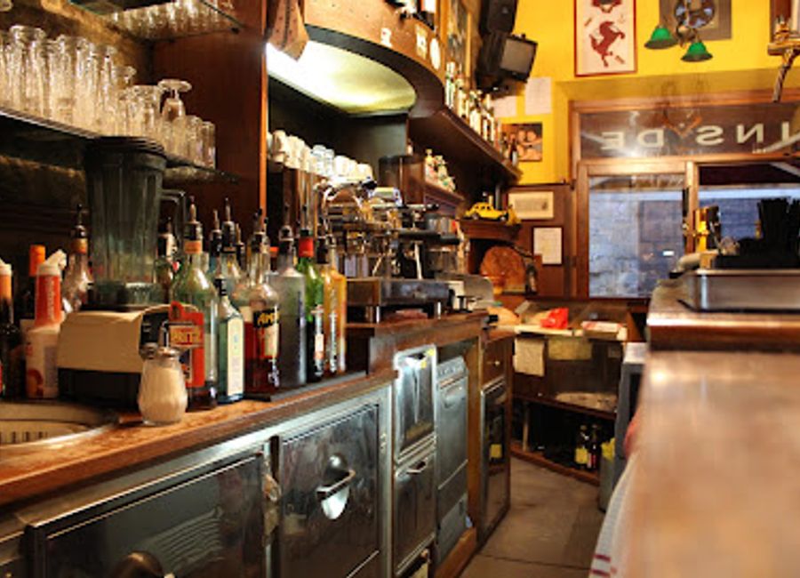 Discover the warm ambiance and local flavors at Inside, a must-visit pub in Arezzo, perfect for unwinding after a day of exploration.