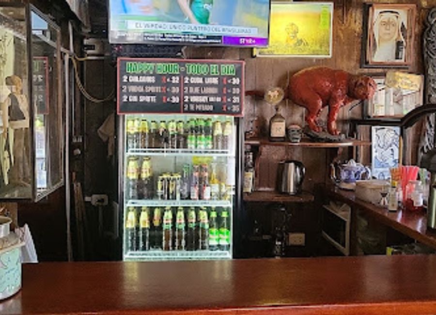 Discover the vibrant blend of Irish and Peruvian culture at Paddy's Irish Pub in the heart of Cusco, perfect for unwinding after a day of exploration.