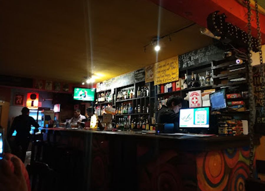 Discover the perfect blend of Thai flavors and grill favorites at Indigo Bar Restaurant, a lively culinary hotspot in Cusco's historic center.