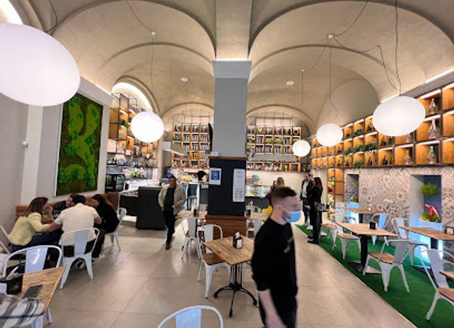 Discover the heart of Siena at Bar Impero, where Italian café tradition meets modern charm in a delightful atmosphere.