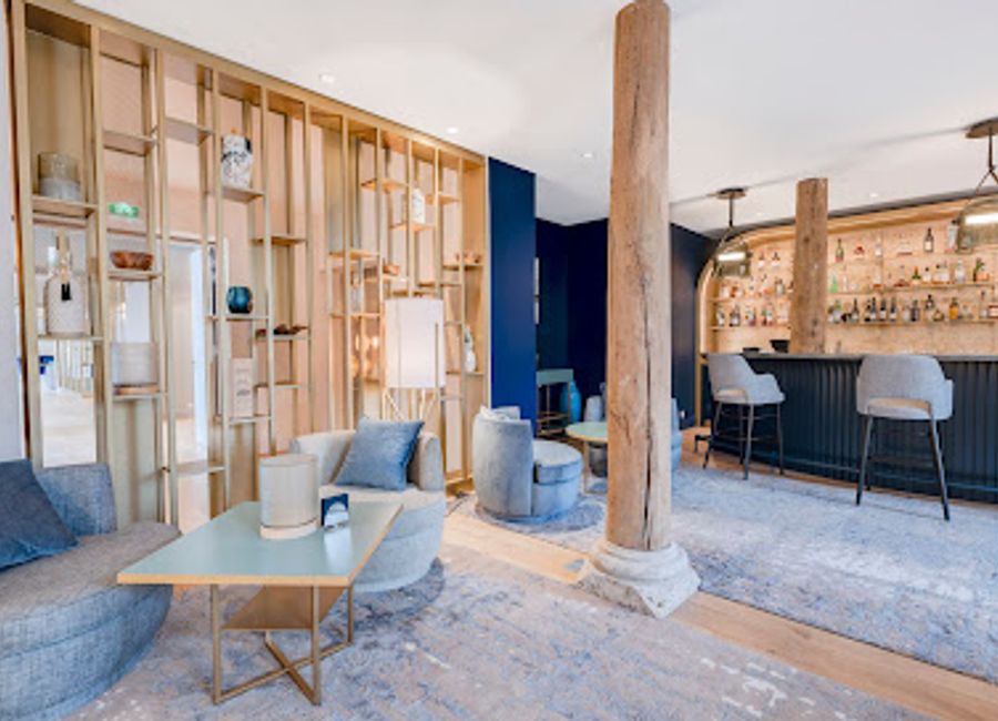 Experience elegance and relaxation at Le Bar - Fleur de Loire, a chic lounge along the scenic Loire River in Blois.