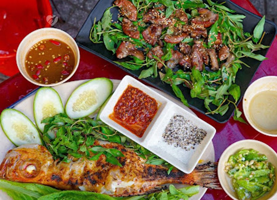 Experience the rich flavors of Vietnam at Xóm Nướng Phong Nha, a brewpub nestled in the breathtaking Phong Natural Heritage Area.