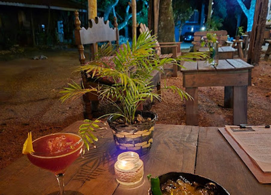 Experience the essence of Brazil at Espaço Aldeia Velha, a charming bar and guest house nestled in the stunning Chapada dos Guimarães.