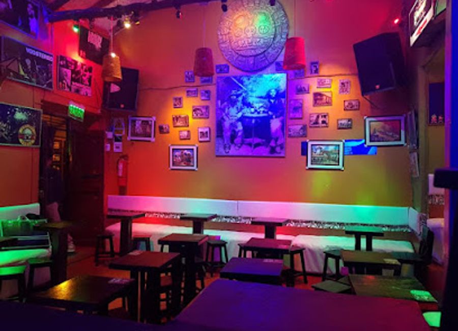 Discover the essence of Cusco at Papacho Bar Cultural, where vibrant nightlife meets delicious grill cuisine in a culturally rich setting.