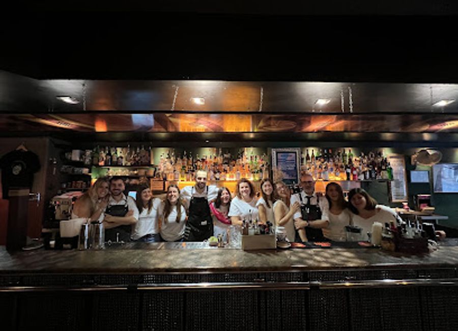 Discover the lively Blackberry Cocktail Bar in Lleida, where innovative cocktails and a vibrant atmosphere await every visitor.