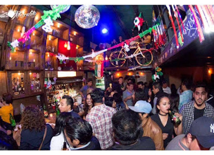 Discover the vibrant nightlife at Mezcalito420, a lively live music bar in San Cristóbal de las Casas, offering delicious tapas and unforgettable performances.