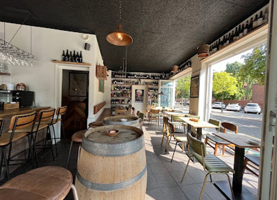 Experience the essence of wine culture at S'vinbar in Aarhus—where every sip tells a story and every visit is a celebration.