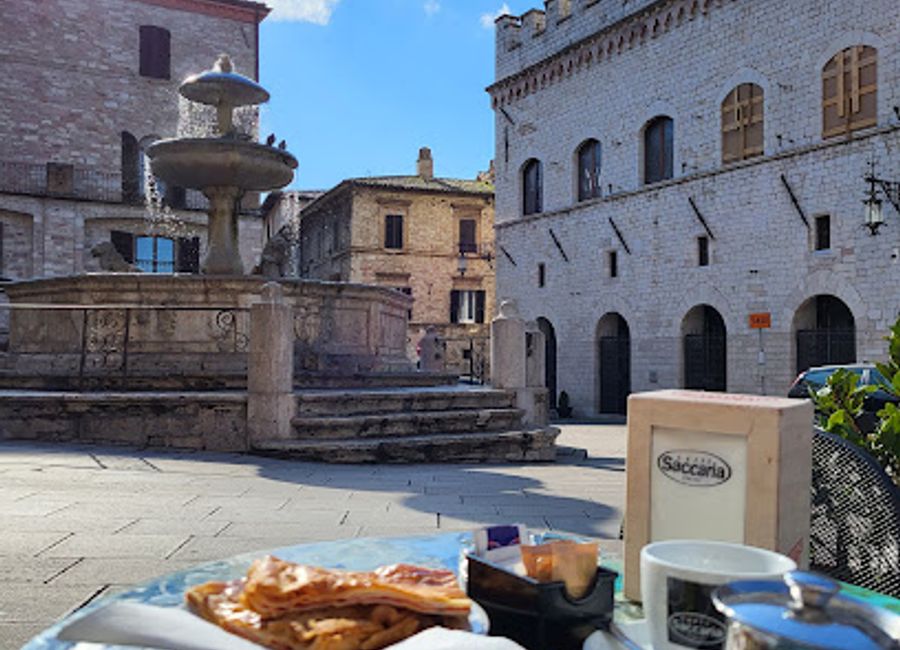 Experience the sweetness of Assisi at Bar Trovellesi, your go-to spot for cakes, chocolates, and ice cream in the heart of Italy's historic town.