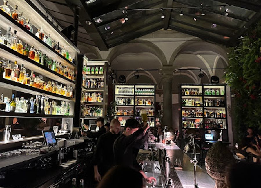Discover Locale Firenze, a luxurious bar and restaurant blending Tuscan tradition with modern culinary excellence in the heart of Florence.