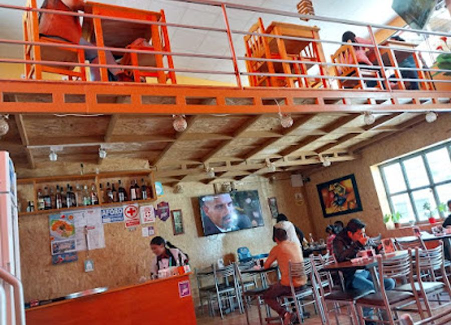 Discover the lively spirit of Huaraz at Divina Costumbre Resto Bar, where local flavors and vibrant atmosphere create unforgettable experiences.