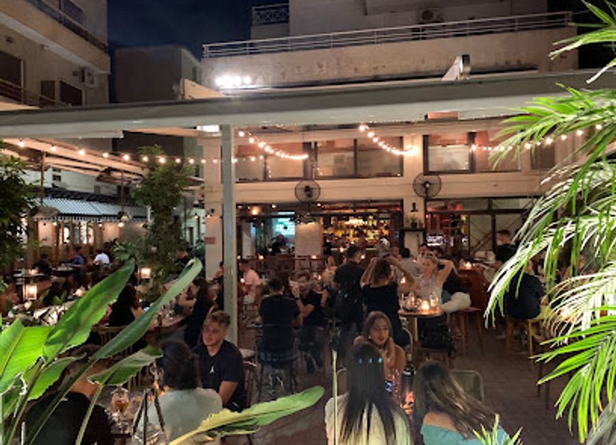 Discover Grappa Vino & Aperitivo: Volos' premier wine bar offering exquisite wines, local delicacies, and a warm ambiance perfect for every occasion.