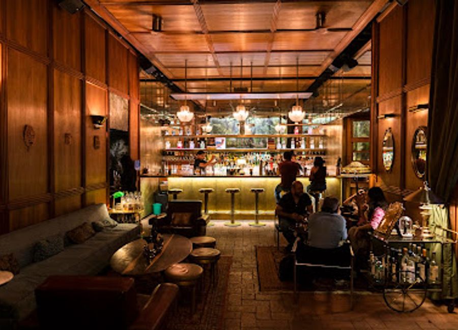 Discover Selva Oaxaca Cocktail Bar, where tropical vibes meet innovative cocktails in the heart of Oaxaca's vibrant nightlife.