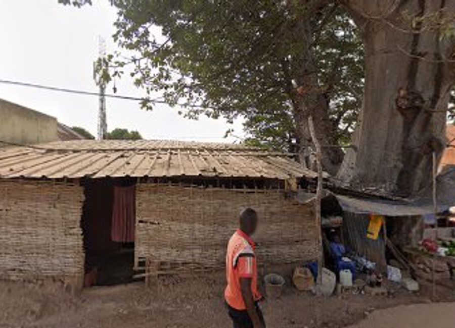 Discover the lively ambiance of Bar LE BAOBAB in Ziguinchor, where local culture and refreshing drinks combine for an unforgettable experience.