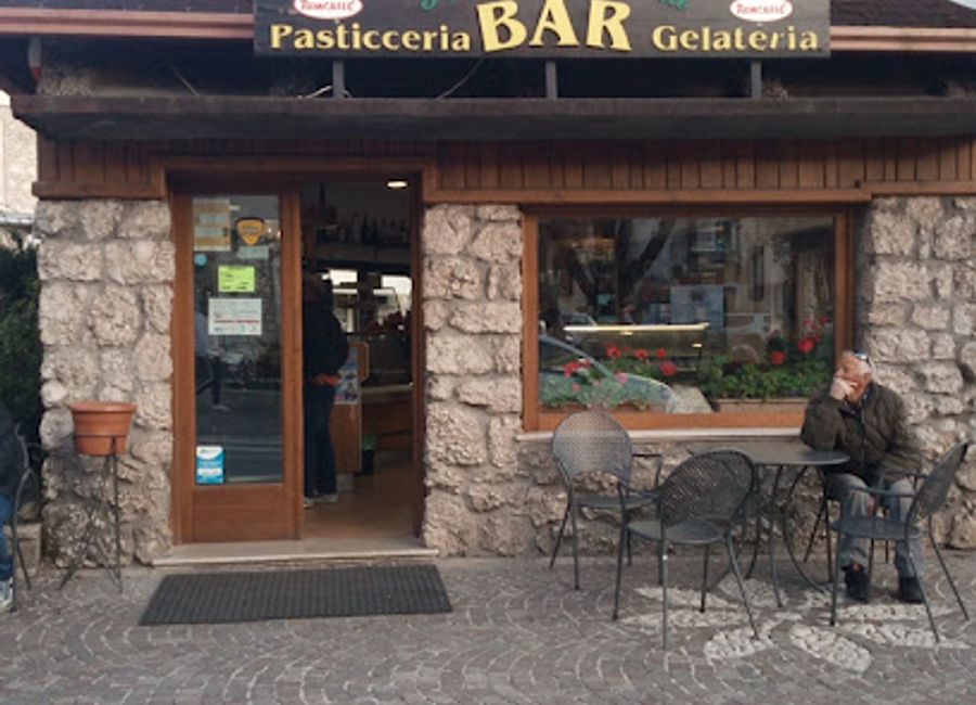 Experience the warmth of Abruzzo at Bar Stella Alpina, where every sip tells a story in the heart of Pescasseroli.