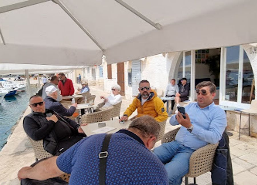 Experience the vibrant nightlife of Hvar at Aloha Bar, where great cocktails and lively ambiance await every visitor.