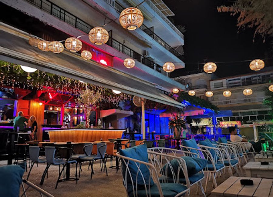 Discover the vibrant nightlife and delightful drinks at Caldera Bar in Paralia, Greece, where every visit is an unforgettable experience.