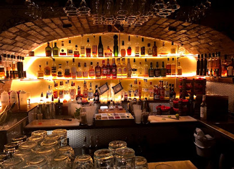 Discover Tiki Room in Stockholm - a vibrant cocktail oasis with exotic drinks and a lively atmosphere, perfect for a memorable night out.