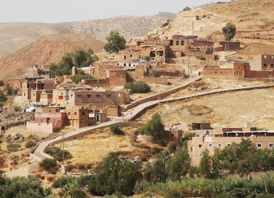 Discover the essence of Moroccan culture with exquisite cuisine and vibrant nightlife at Comptoir Darna, Marrakech's premier dining and entertainment venue.