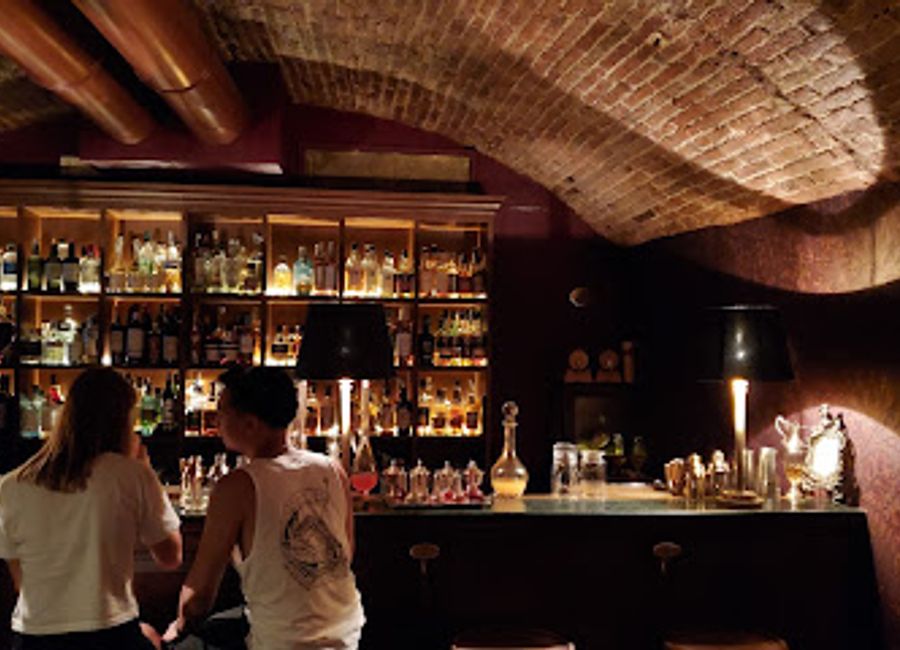 Experience the allure of Rasputin, Florence's premier cocktail bar, where sophisticated drinks and enchanting ambiance meet in a chic nightlife setting.