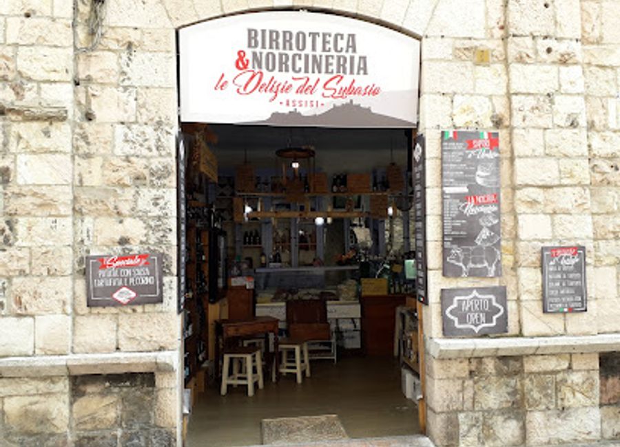 Discover authentic Italian cuisine and local wines at Le Delizie del Subasio, a culinary gem in the heart of Assisi.
