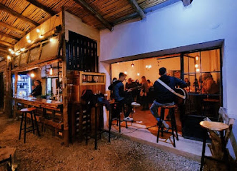 Experience the rich flavors of Argentina at Tierra Andina Bar, a grill bar in Tilcara offering authentic dishes and warm hospitality in a stunning Andean setting.