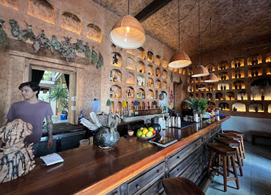 Experience the essence of Oaxaca at Los Amantes Mezcalería, where artisanal mezcal and local culture converge in a vibrant setting.