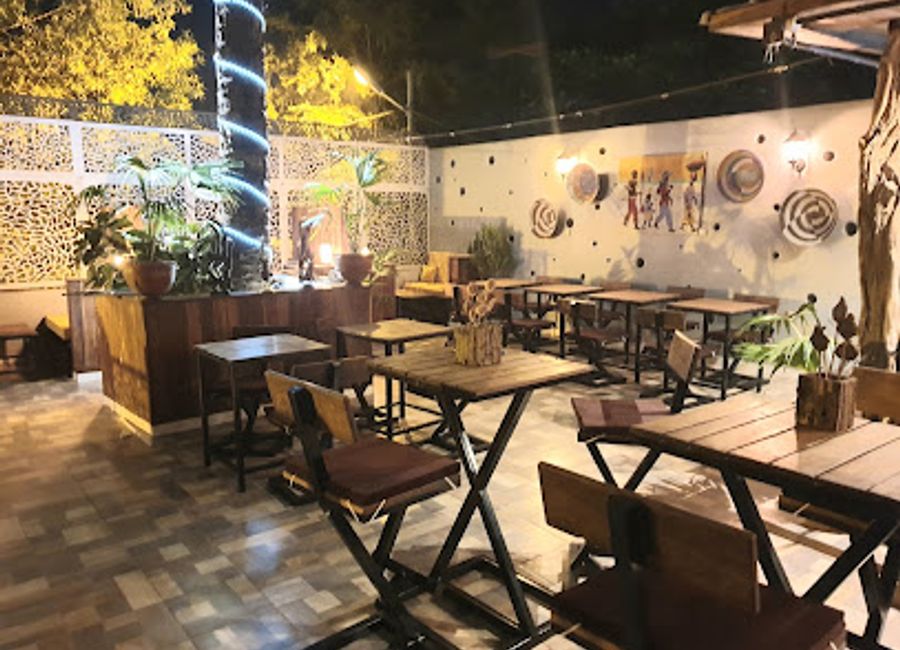 Discover authentic Malian cuisine at Chez Thierry in Bamako, where tradition meets flavor in a cozy dining atmosphere.