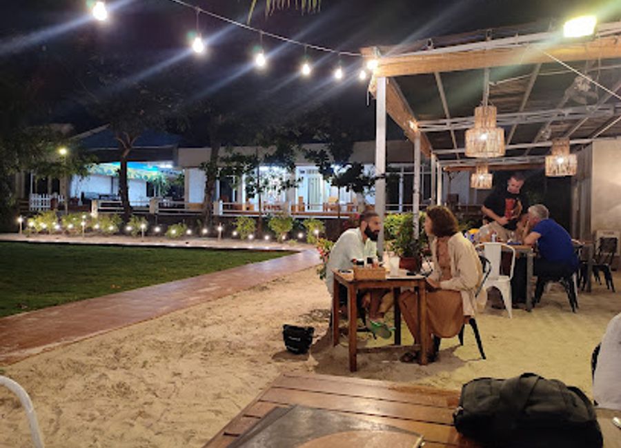 Experience the perfect blend of beach vibes and culinary delights at Bar 200 in Côn Đảo, a must-visit destination for every traveler.