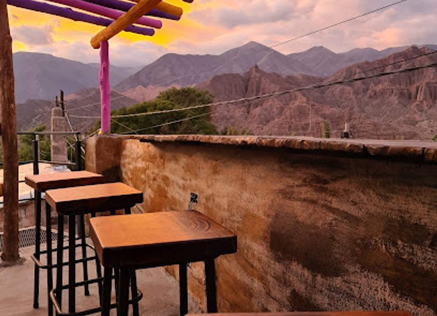 Discover the vibrant nightlife and local flavors at YOLO Tilcara, the ultimate bar experience in the heart of Jujuy Province.