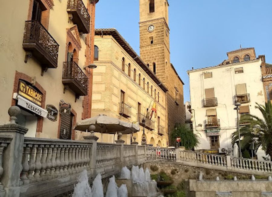 Experience the vibrant atmosphere and authentic flavors of Cazorla at Bar Las Viñas, your go-to tapas bar for a delightful culinary journey.