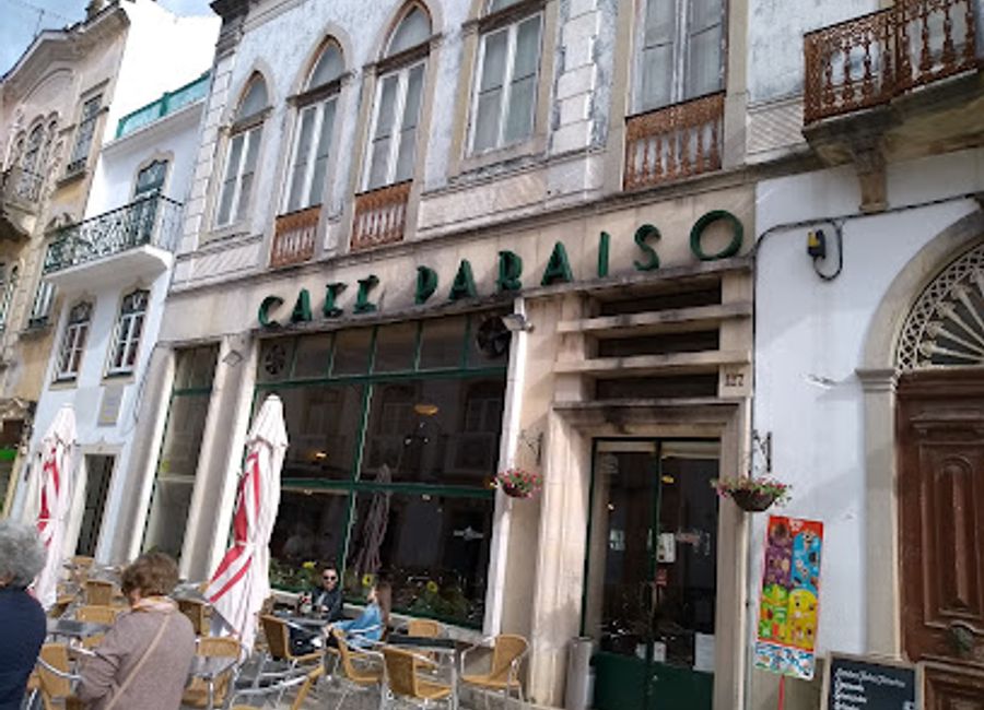 Discover Café Paraiso in Tomar, a charming café offering delightful pastries and a cozy atmosphere for a perfect break during your travels.