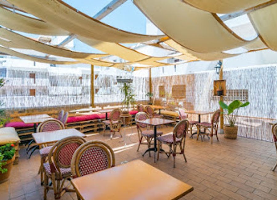 Savor the flavors of Portugal at Taberna Vicentina, a beloved restaurant in Albufeira known for its authentic dishes and warm, inviting atmosphere.