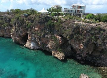 anguilla/crocus-hill