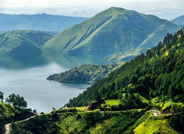 indonesia/lake-toba