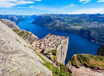 norway/preikestolen