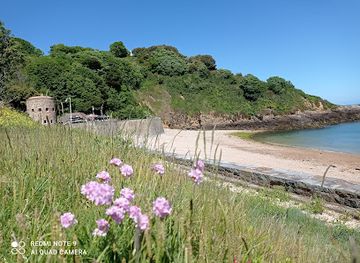guernsey/fermain-bay