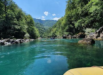 montenegro/tara-river-canyon