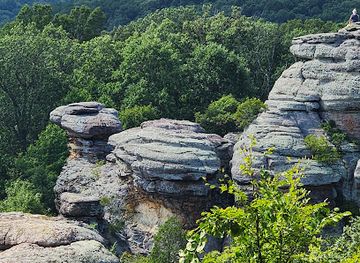 illinois/garden-of-the-gods