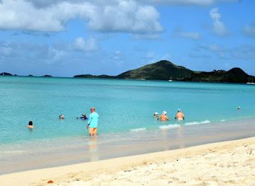 antigua-and-barbuda/valley-church-beach