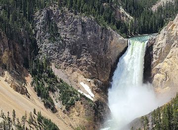 montana/yellowstone-national-park