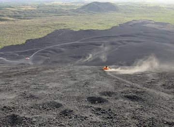 nicaragua/leon-volcano-boarding