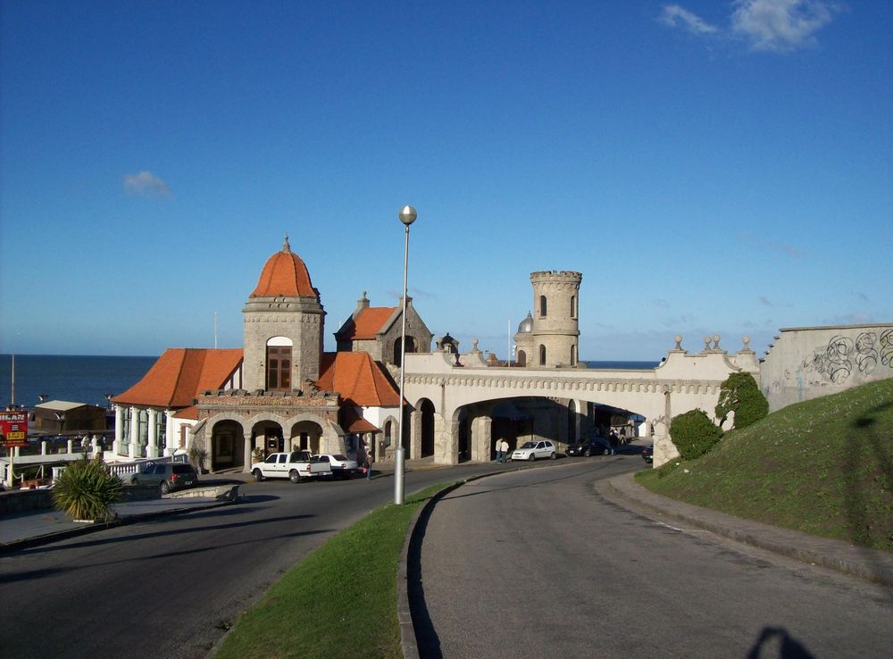 Archivo:Torreón del Monje, Mar del Plata.JPG - Wikipedia, la enciclopedia  libre
