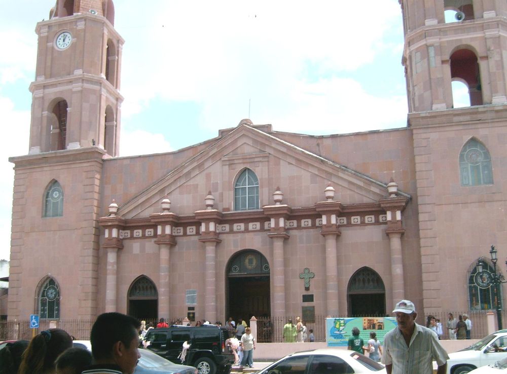 File:Catedral Nuestra Señora del Refugio.JPG - Wikimedia Commons