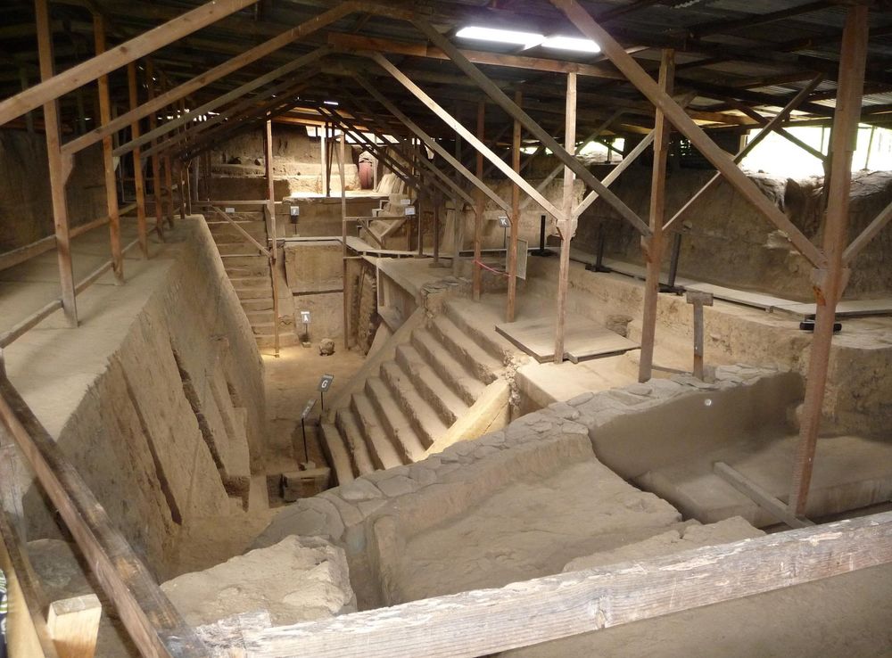 File:Kaminaljuyú, Guatemala..JPG - Wikimedia Commons