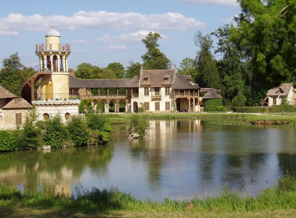 Fichier:Marie Antoinette amusement at Versailles.JPG — Wikipédia