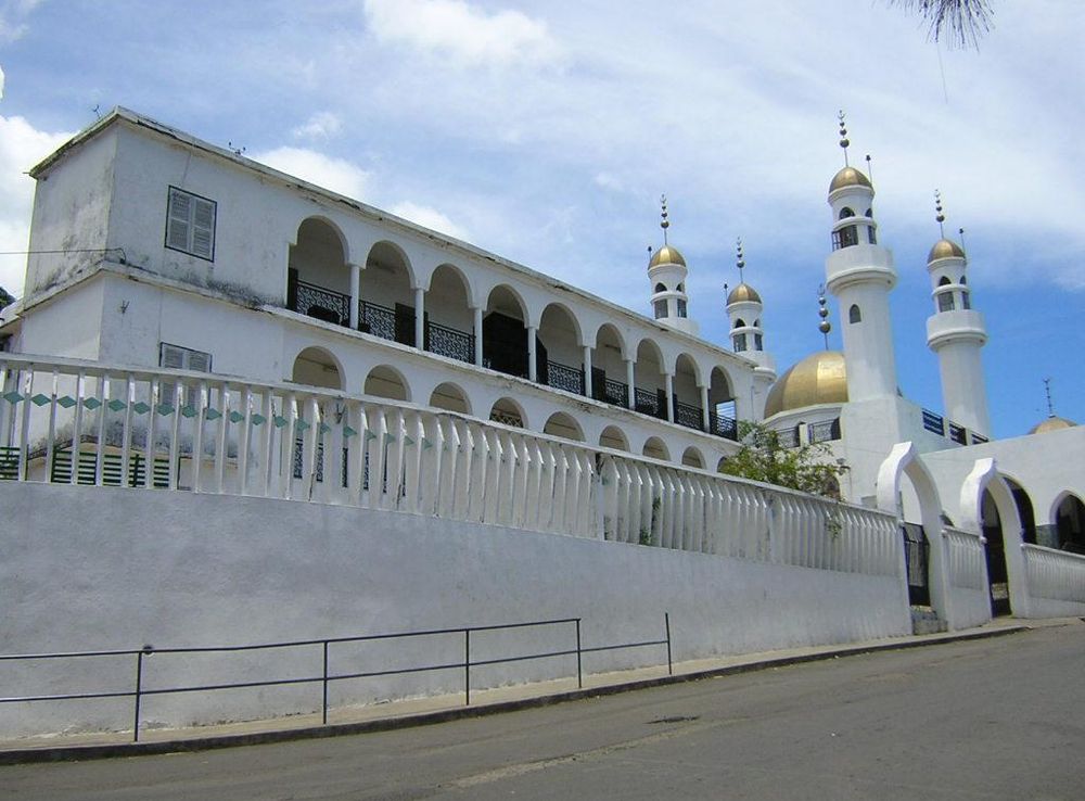 Fayil:Mosque in Moroni, Comoros (3923026238).jpg - Wikipedia