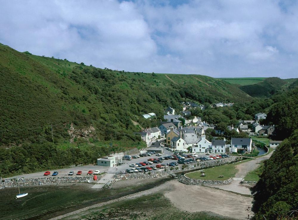 File:Pembrokeshire Coast National Park 05.jpg - Wikimedia Commons