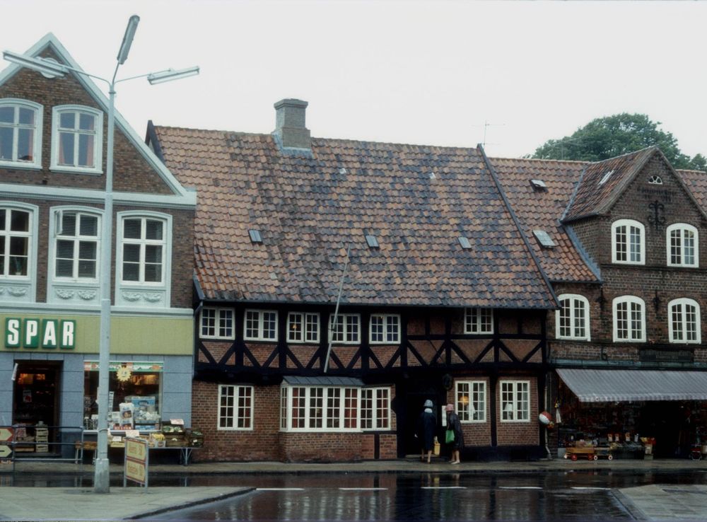 File:WEIS STUE, RIBE, DENMARK.jpg - Wikimedia Commons